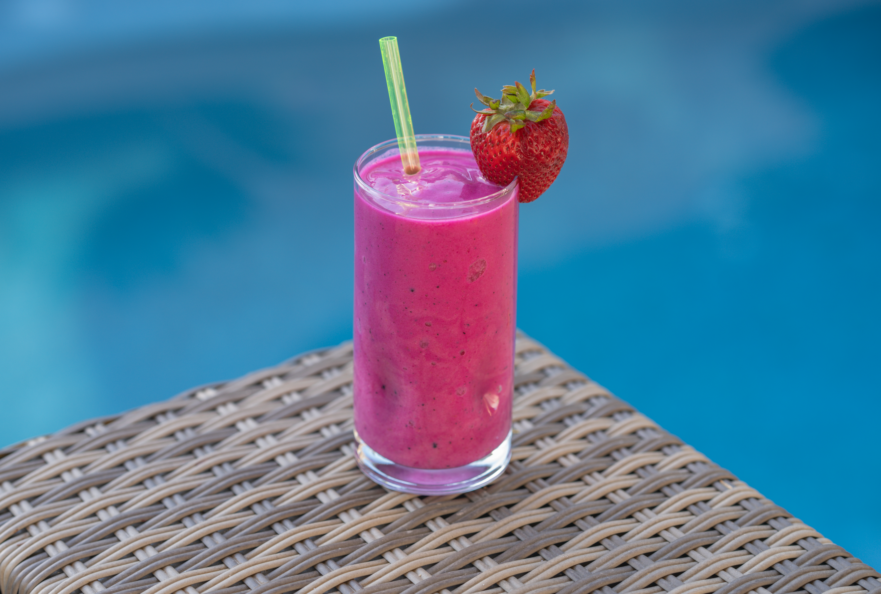 High Fiber and Protein Smoothie Recipe - Pineapple and Dragonfruit